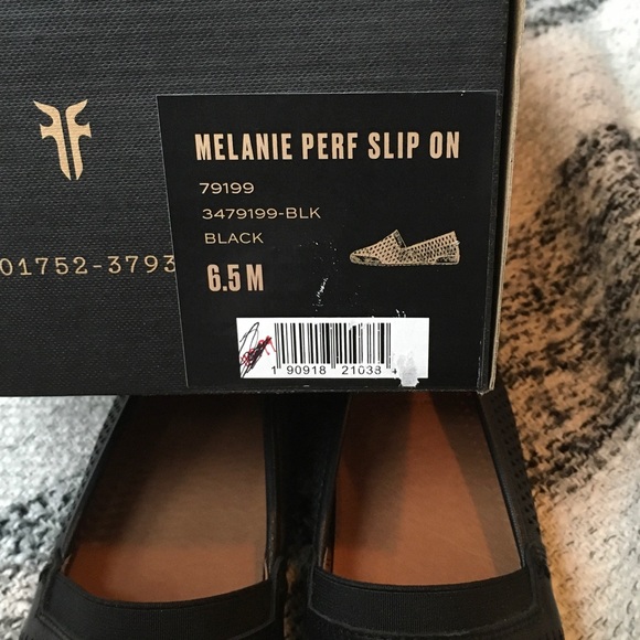 Frye Melanie Perf Slip on Black 6.5 - Picture 2 of 3